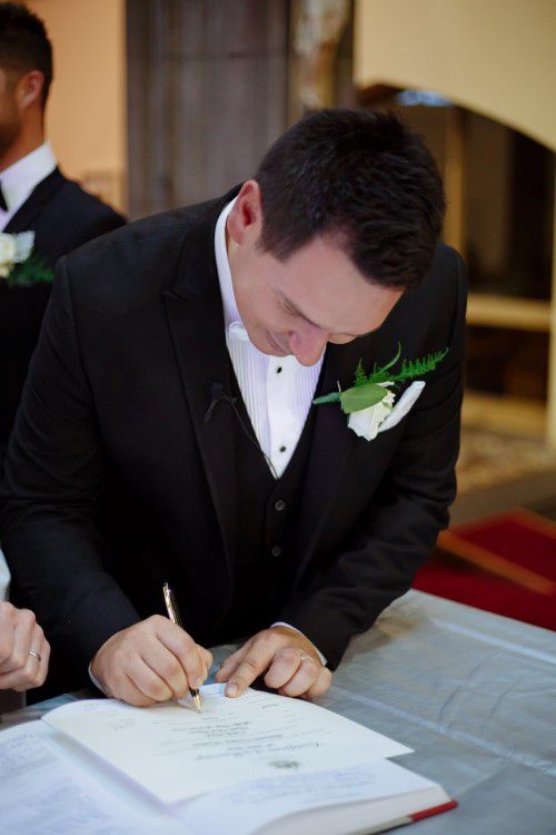 Holly and Daniel's wedding day in Melbourne, frame 112