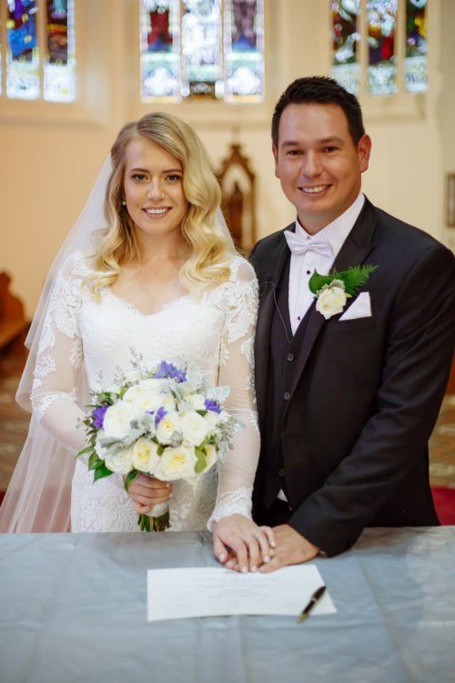 Holly and Daniel's wedding day in Melbourne, frame 115