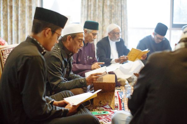 Aaliya and Adam's wedding day in Muslim, frame 071