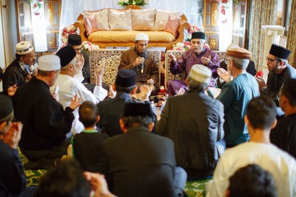 Aaliya and Adam's wedding day in Muslim, frame 095