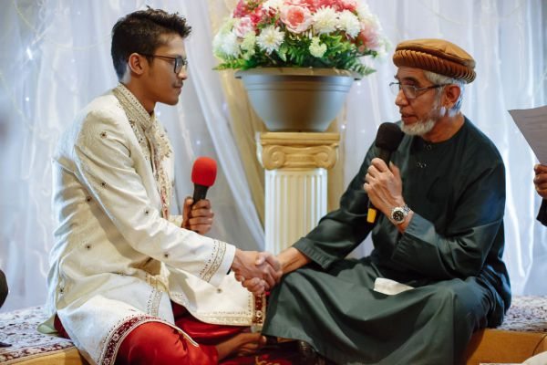 Aaliya and Adam's wedding day in Muslim, frame 122