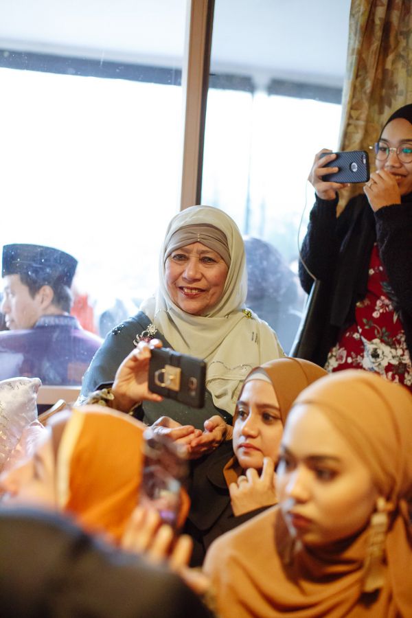 Aaliya and Adam's wedding day in Muslim, frame 123