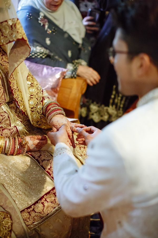 Aaliya and Adam's wedding day in Muslim, frame 125