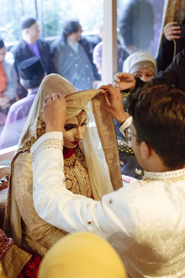 Aaliya and Adam's wedding day in Muslim, frame 138