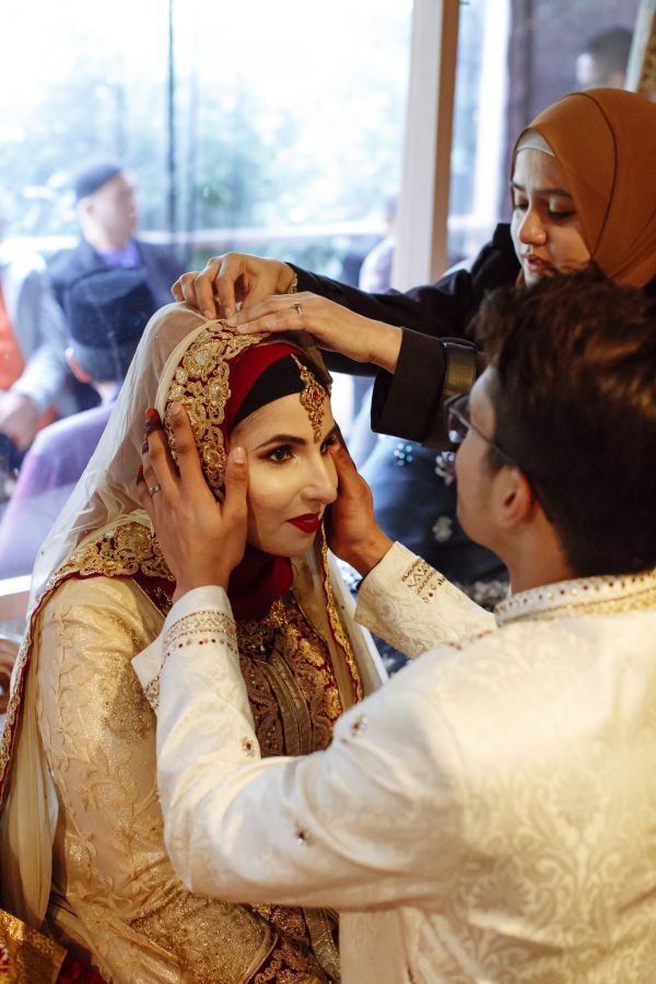 Aaliya and Adam's wedding day in Muslim, frame 141