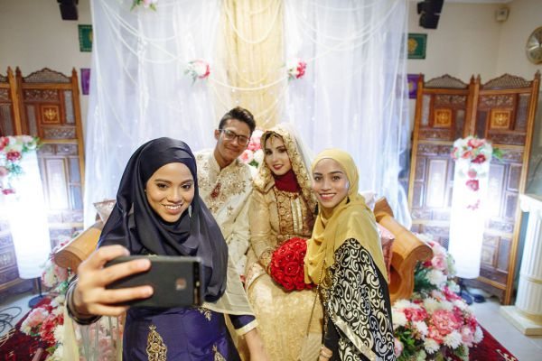 Aaliya and Adam's wedding day in Muslim, frame 192