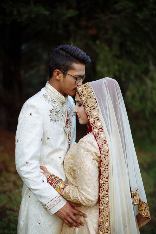 Aaliya and Adam's wedding day in Muslim, frame 203