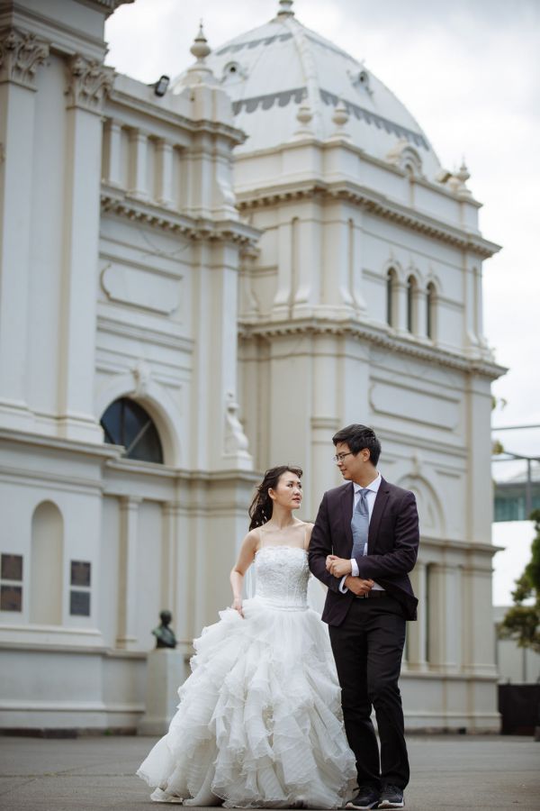 Sun and Jiang's pre-wedding session in South Wharf, frame 013