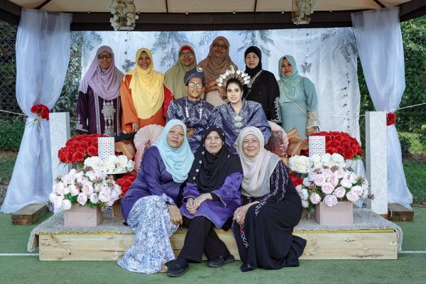 Aaliya and Adam's wedding day in Traditional Muslim, frame 231