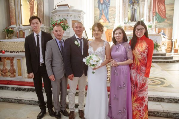 Sandra and Thanh's wedding day in Hawthorn, frame 103
