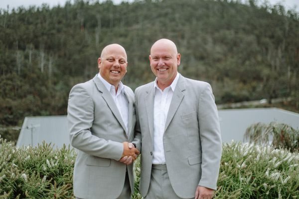 Andrea and Matt's wedding day in Hobart, frame 009