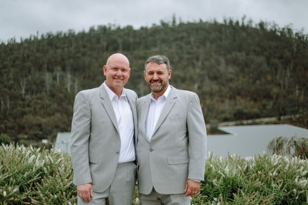 Andrea and Matt's wedding day in Hobart, frame 015