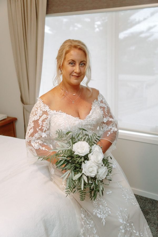 Andrea and Matt's wedding day in Hobart, frame 041
