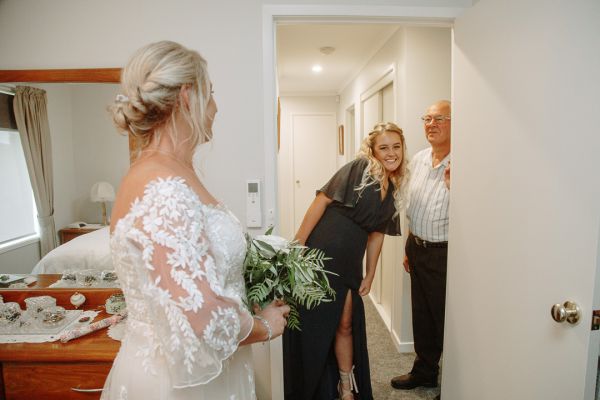Andrea and Matt's wedding day in Hobart, frame 044