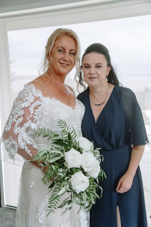 Andrea and Matt's wedding day in Hobart, frame 072