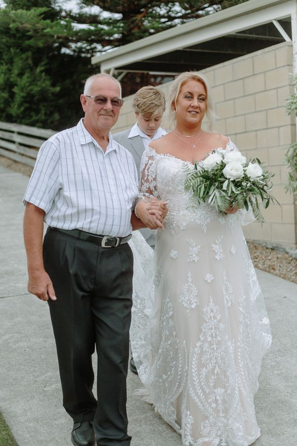 Andrea and Matt's wedding day in Hobart, frame 083