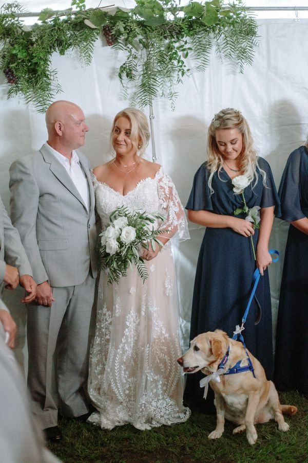 Andrea and Matt's wedding day in Hobart, frame 100