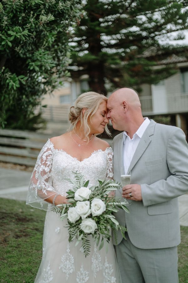 Andrea and Matt's wedding day in Hobart, frame 178