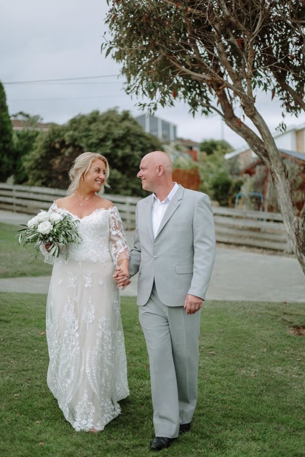 Andrea and Matt's wedding day in Hobart, frame 182