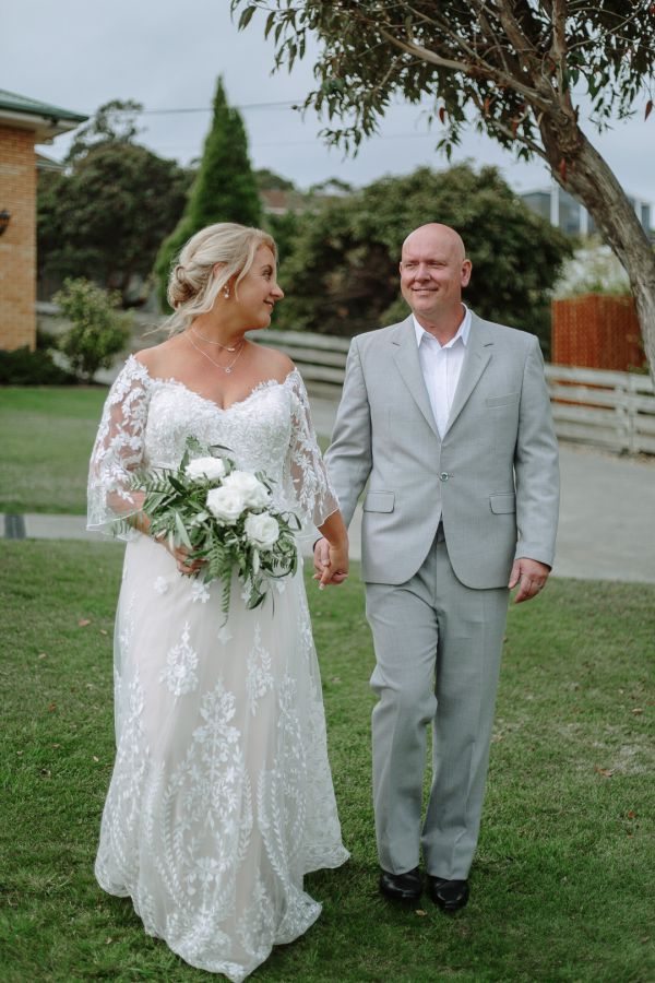 Andrea and Matt's wedding day in Hobart, frame 185