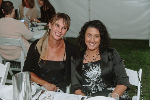 Andrea and Matt's wedding day in Hobart, frame 265