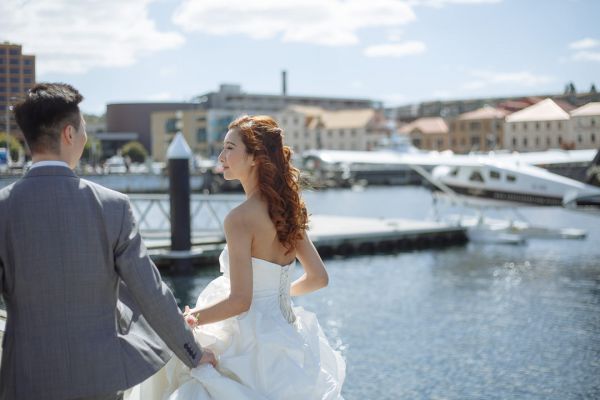 Angel and Andrew's pre-wedding session in Tasmania, frame 018