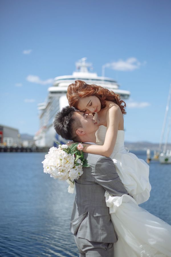 Angel and Andrew's pre-wedding session in Tasmania, frame 019