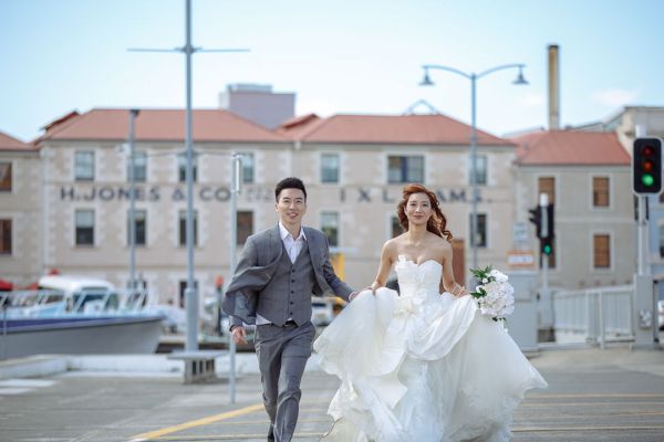 Angel and Andrew's pre-wedding session in Tasmania, frame 020