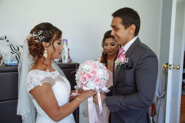 Thorndon Park Reserve wedding, Sanita and Rav, frame 075