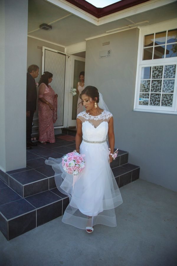 Thorndon Park Reserve wedding, Sanita and Rav, frame 084