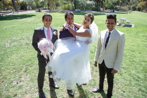 Sanita and Rav's wedding day in Paradise, frame 119