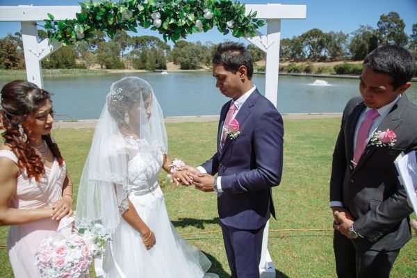 Thorndon Park Reserve wedding, Sanita and Rav, frame 180