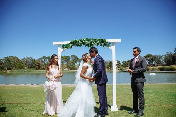 Thorndon Park Reserve wedding, Sanita and Rav, frame 186
