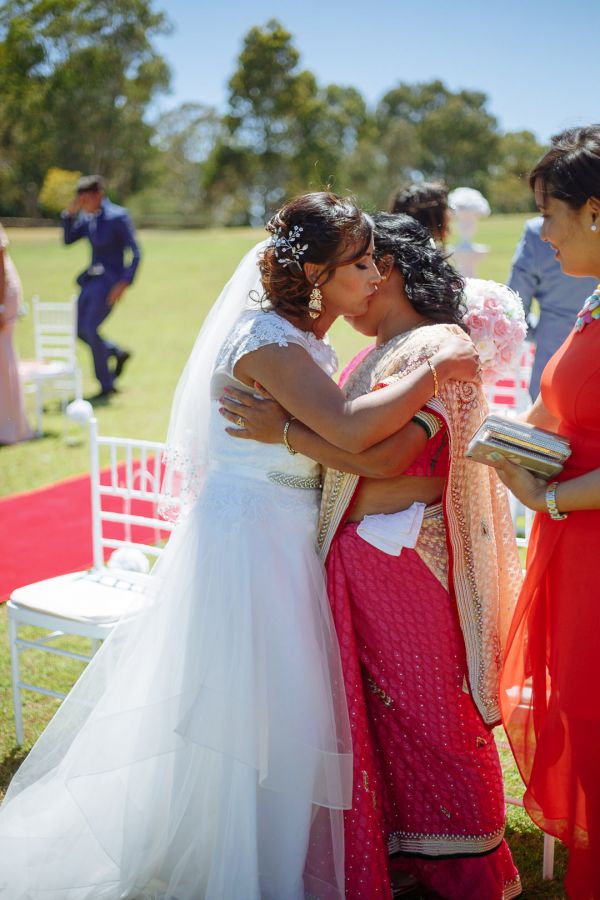 Sanita and Rav's wedding day in Paradise, frame 209