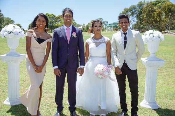 Thorndon Park Reserve wedding, Sanita and Rav, frame 246