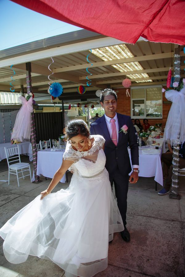 Thorndon Park Reserve wedding, Sanita and Rav, frame 354