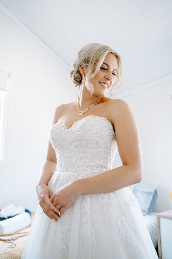 Leila and Tamara's wedding day in Aldinga, frame 010