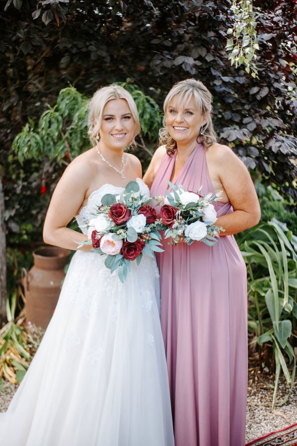 Leila and Tamara's wedding day in Aldinga, frame 037