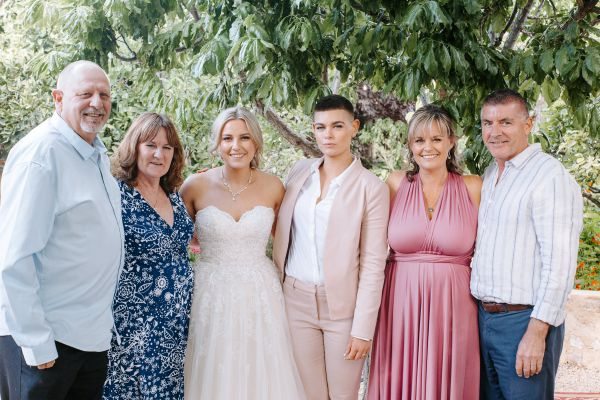 Leila and Tamara's wedding day in Aldinga, frame 091