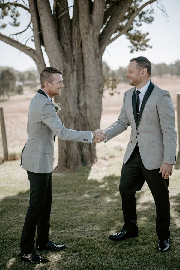 Samantha and Andrew's wedding day in Wahgunyah, frame 013