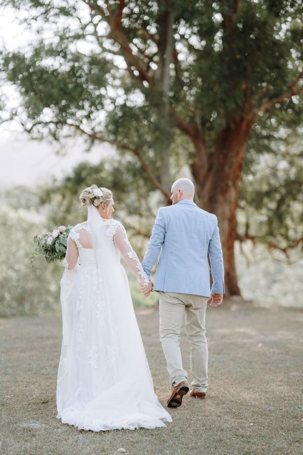 Tiffiny and Aaron's wedding day in Austinville, frame 100
