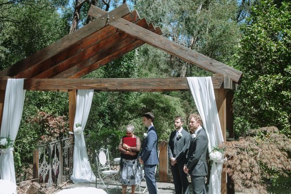 Avalon Castle wedding, Lizzie and Jack, frame 074