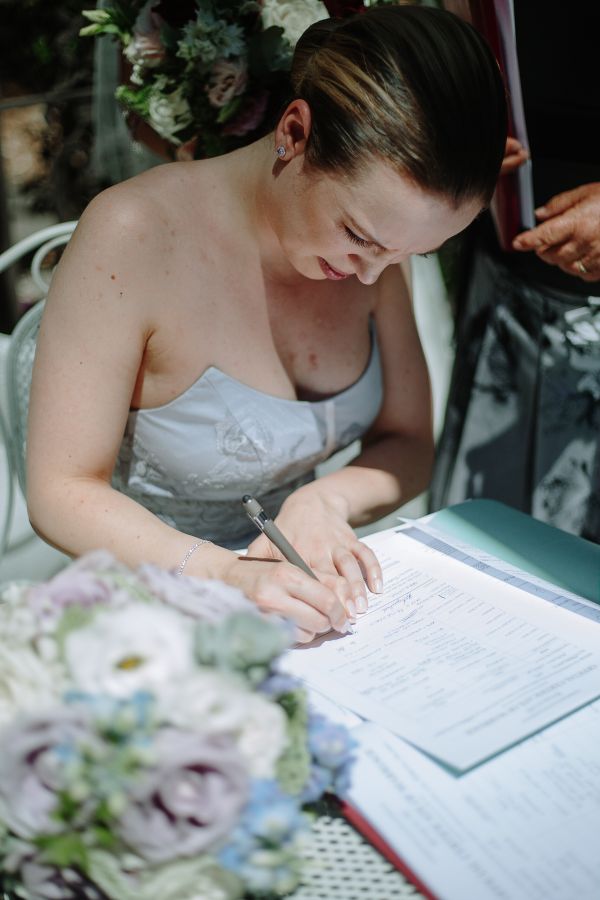 Avalon Castle wedding, Lizzie and Jack, frame 116