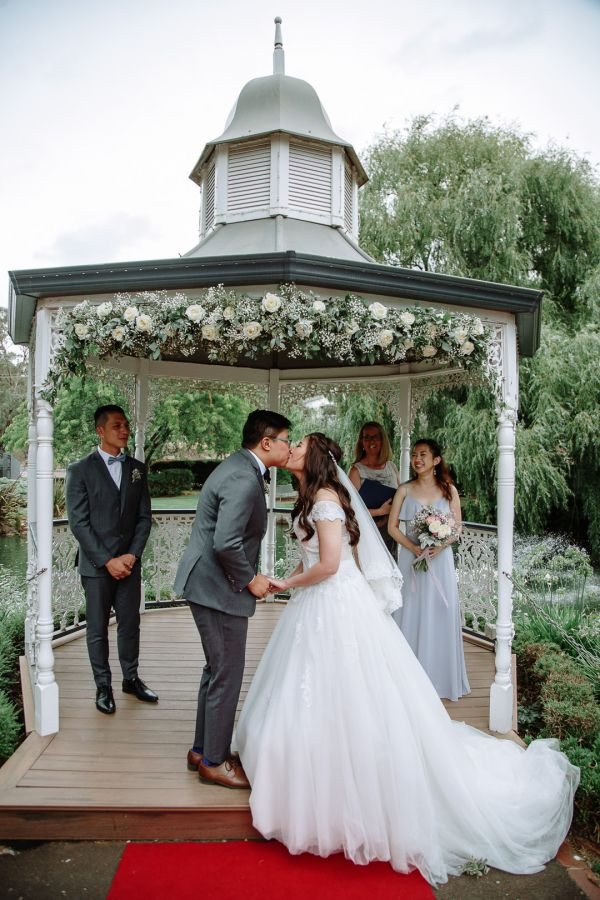 Kimberlyn and Michael's wedding day in Eltham, frame 040