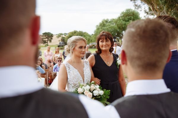 Elly and Marc's wedding day in Bellarine, frame 101