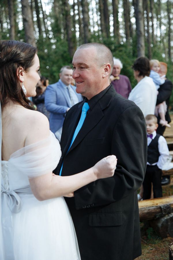 Kirstie and Hussein's wedding day in Bilpin, frame 139