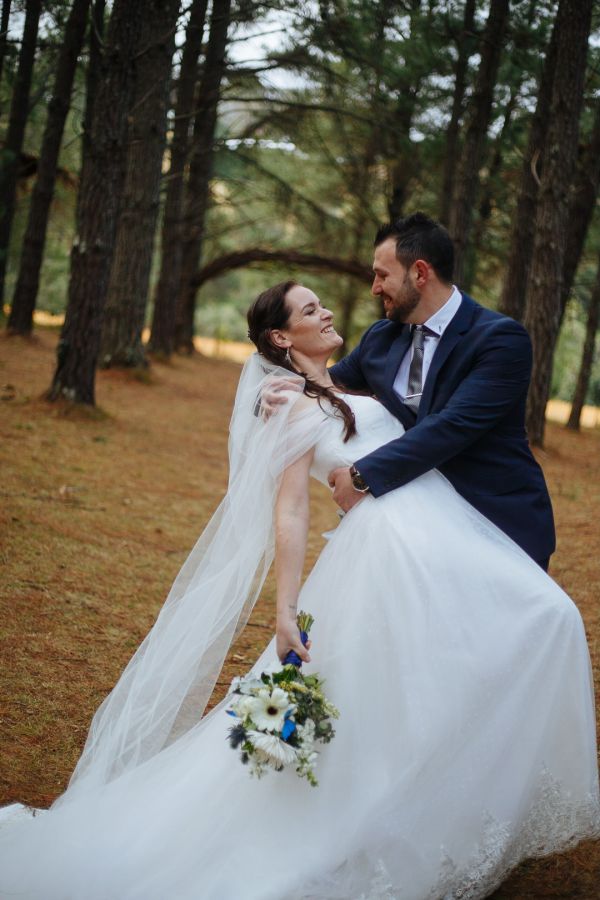 Kirstie and Hussein's wedding day in Bilpin, frame 178