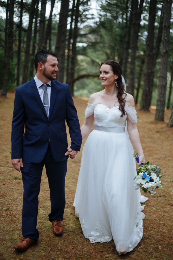 Kirstie and Hussein's wedding day in Bilpin, frame 184