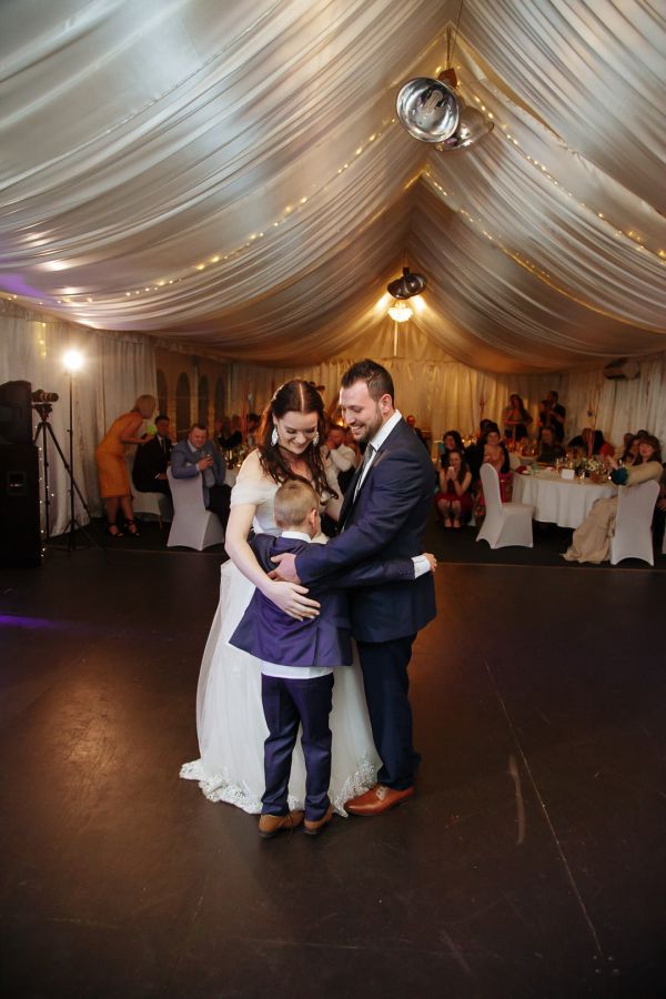 Kirstie and Hussein's wedding day in Bilpin, frame 328