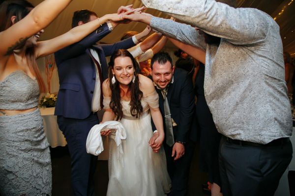 Kirstie and Hussein's wedding day in Bilpin, frame 409